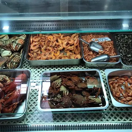 בית נופש O Cantinho Entre A Ria E O Mar - With Hot Water Pool Year Round טוריירה