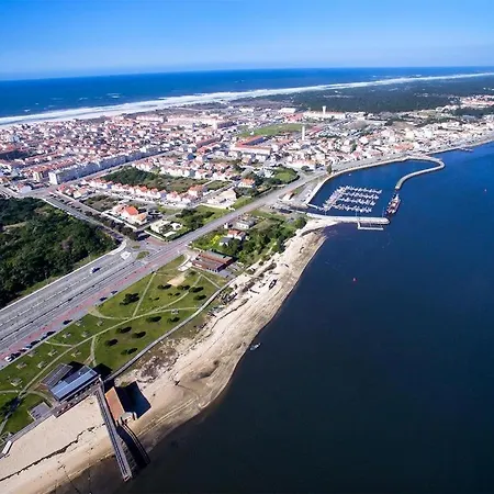 בית נופש O Cantinho Entre A Ria E O Mar - With Hot Water Pool Year Round