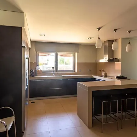 O Cantinho Entre A Ria E O Mar - With Hot Water Pool Year Round * טוריירה