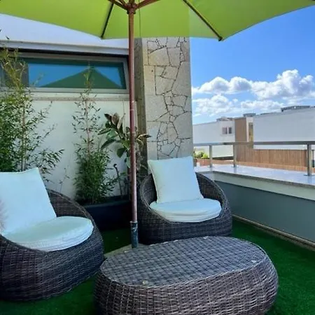 O Cantinho Entre A Ria E O Mar - With Hot Water Pool Year Round טוריירה