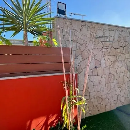 O Cantinho Entre A Ria E O Mar - With Hot Water Pool Year Round בית נופש טוריירה