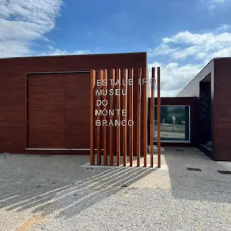 בית נופש O Cantinho Entre A Ria E O Mar - With Hot Water Pool Year Round