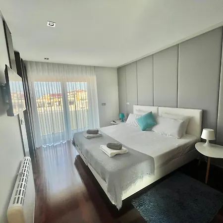 O Cantinho Entre A Ria E O Mar - With Hot Water Pool Year Round * טוריירה