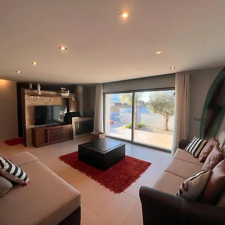 O Cantinho Entre A Ria E O Mar - With Hot Water Pool Year Round *