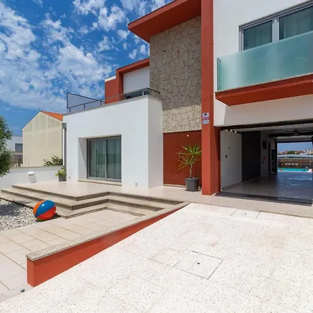 Holiday home O Cantinho Entre A Ria E O Mar - With Hot Water Pool Year Round