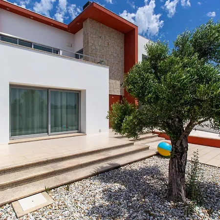 O Cantinho Entre A Ria E O Mar - With Hot Water Pool Year Round 托雷拉