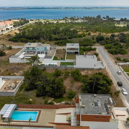 O Cantinho Entre A Ria E O Mar - With Hot Water Pool Year Round *