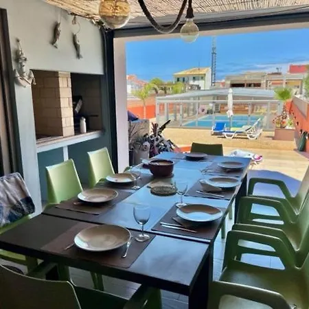 O Cantinho Entre A Ria E O Mar - With Hot Water Pool Year Round 度假居 *