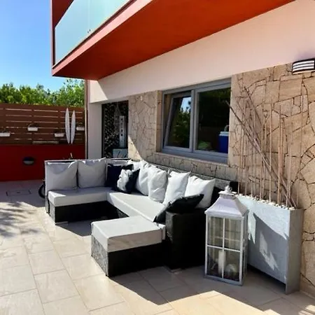 O Cantinho Entre A Ria E O Mar - With Hot Water Pool Year Round -
