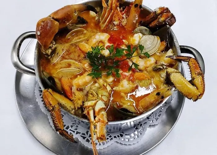 Tatil Evi O Cantinho Entre A Ria E O Mar - With Hot Water Pool Year Round