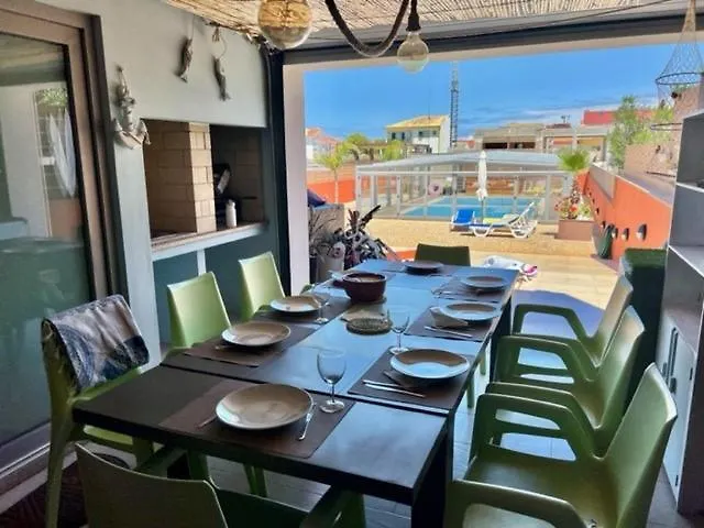 O Cantinho Entre A Ria E O Mar - With Hot Water Pool Year Round Tatil Evi *