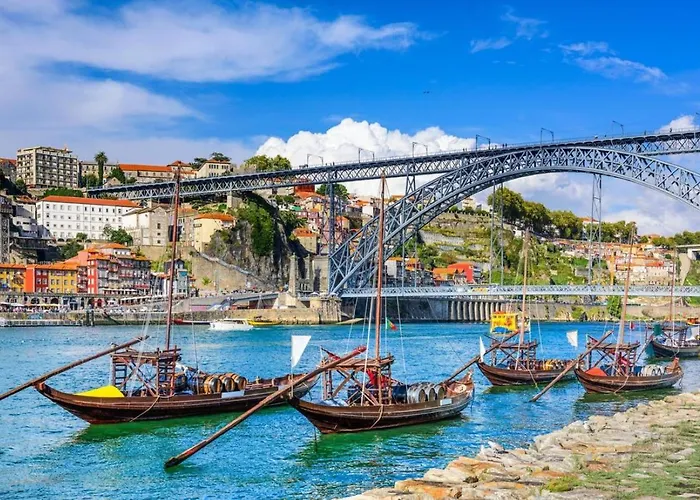 O Cantinho Entre A Ria E O Mar - With Hot Water Pool Year Round Tatil Evi *