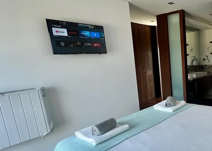 Tatil Evi O Cantinho Entre A Ria E O Mar - With Hot Water Pool Year Round