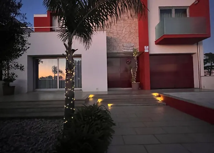 O Cantinho Entre A Ria E O Mar - With Hot Water Pool Year Round Tatil Evi *